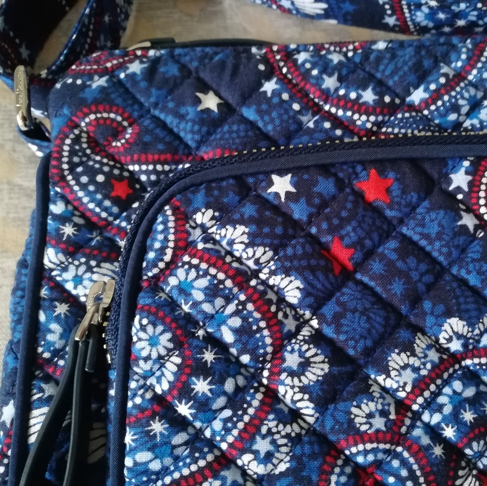 Vera Bradley NWOT crossbody purse. - Picture 7 of 15